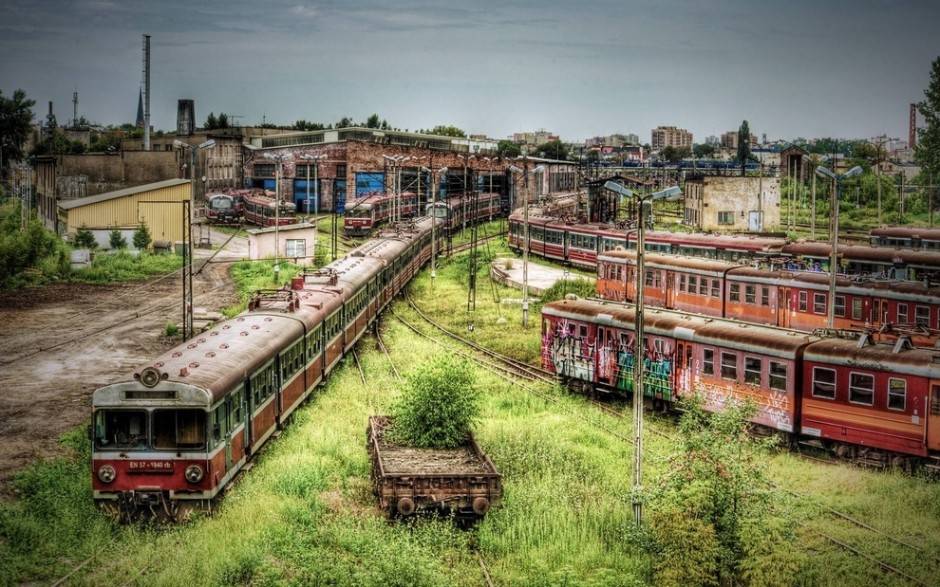 Czestochowa dépôt de trains abandonné Pologne