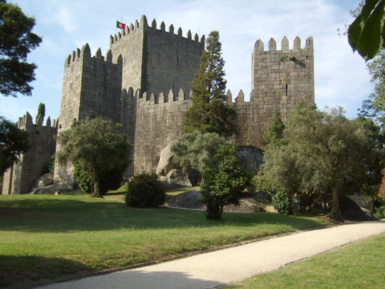 guimaraes_chateau_portugal